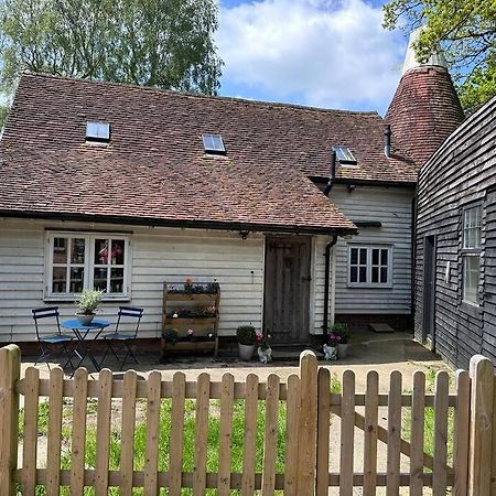 Beautiful 2 Bed Oast - 15 Acre Farm - Tunbridge Wells Βίλα Εξωτερικό φωτογραφία